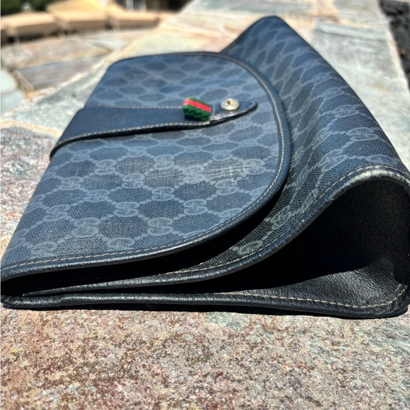 Gucci Black and Gray Monogram Clutch- Vintage Gucci Ophelia in rare color - Picture 5 of 12